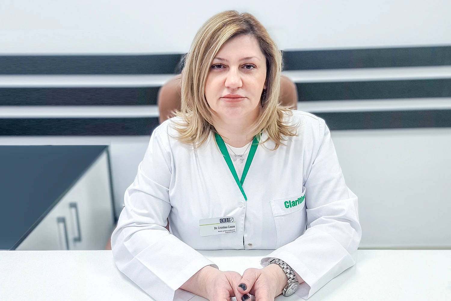 Dr. Cristina Cazan